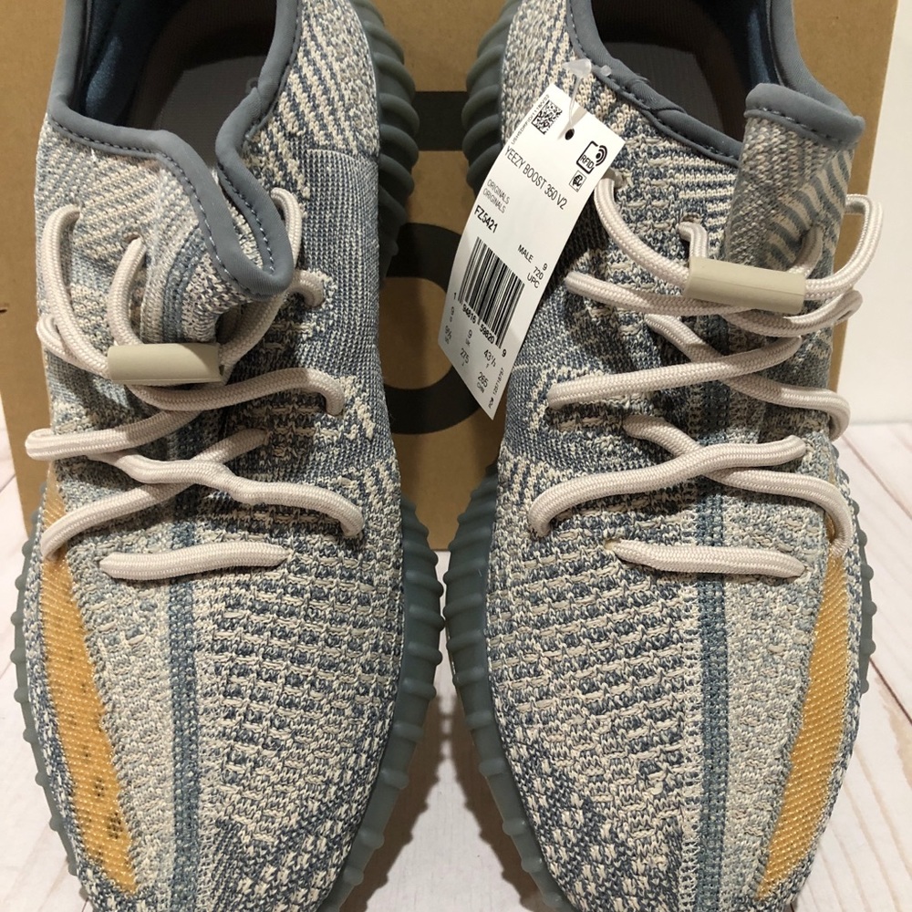 🔴SOLD🔴Mens Adidas Yeezy Boost 350 V2 Israfil - Picture 8 of 13